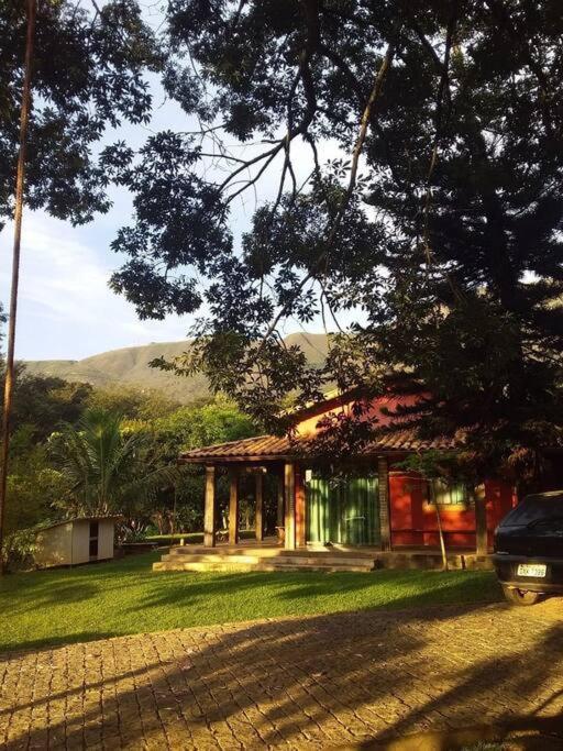 Sitio Da Tia Lucia Perto Da Montanha Villa Brumadinho Eksteriør billede